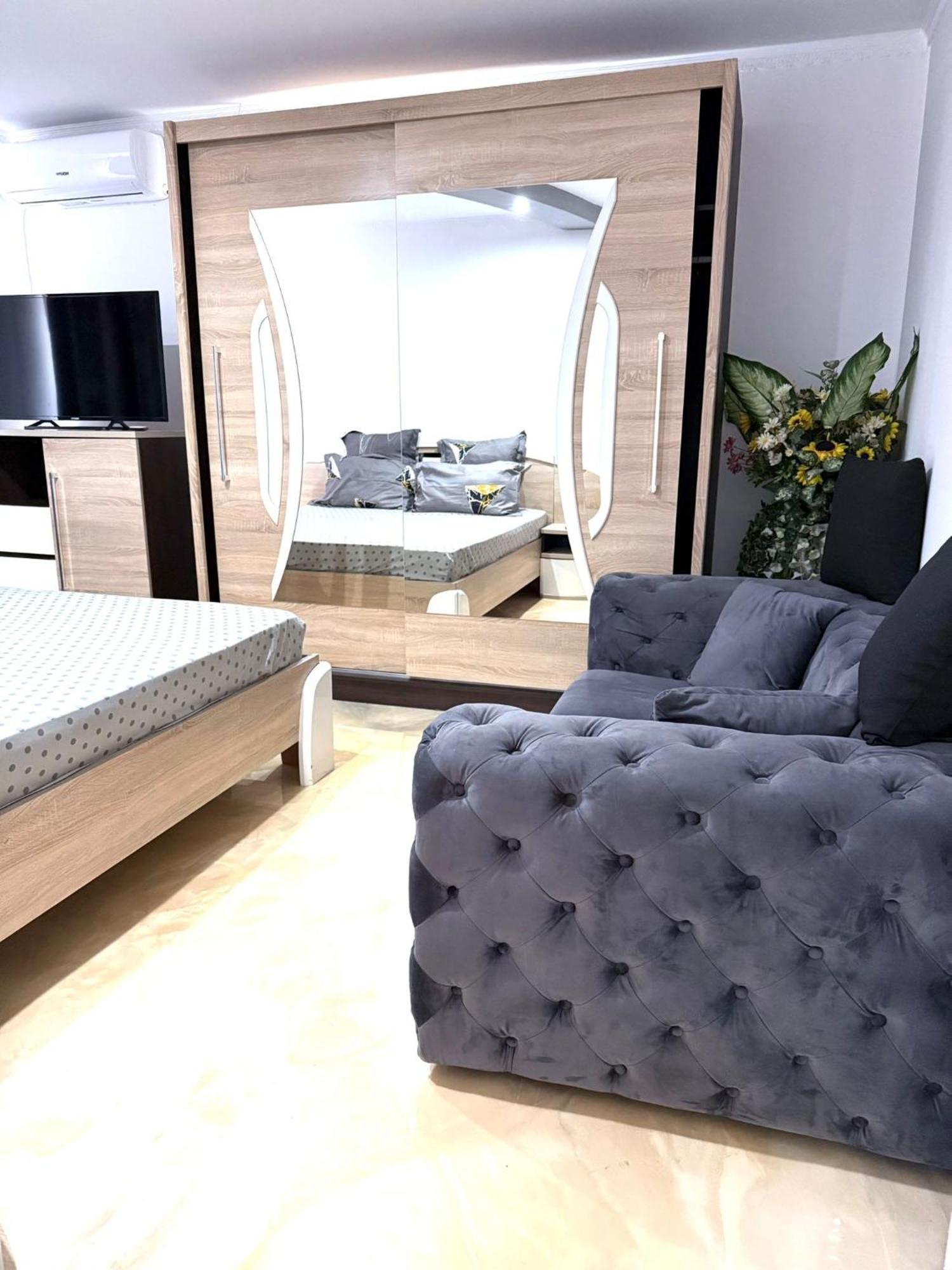 La Dede Hotel Calafat Bagian luar foto